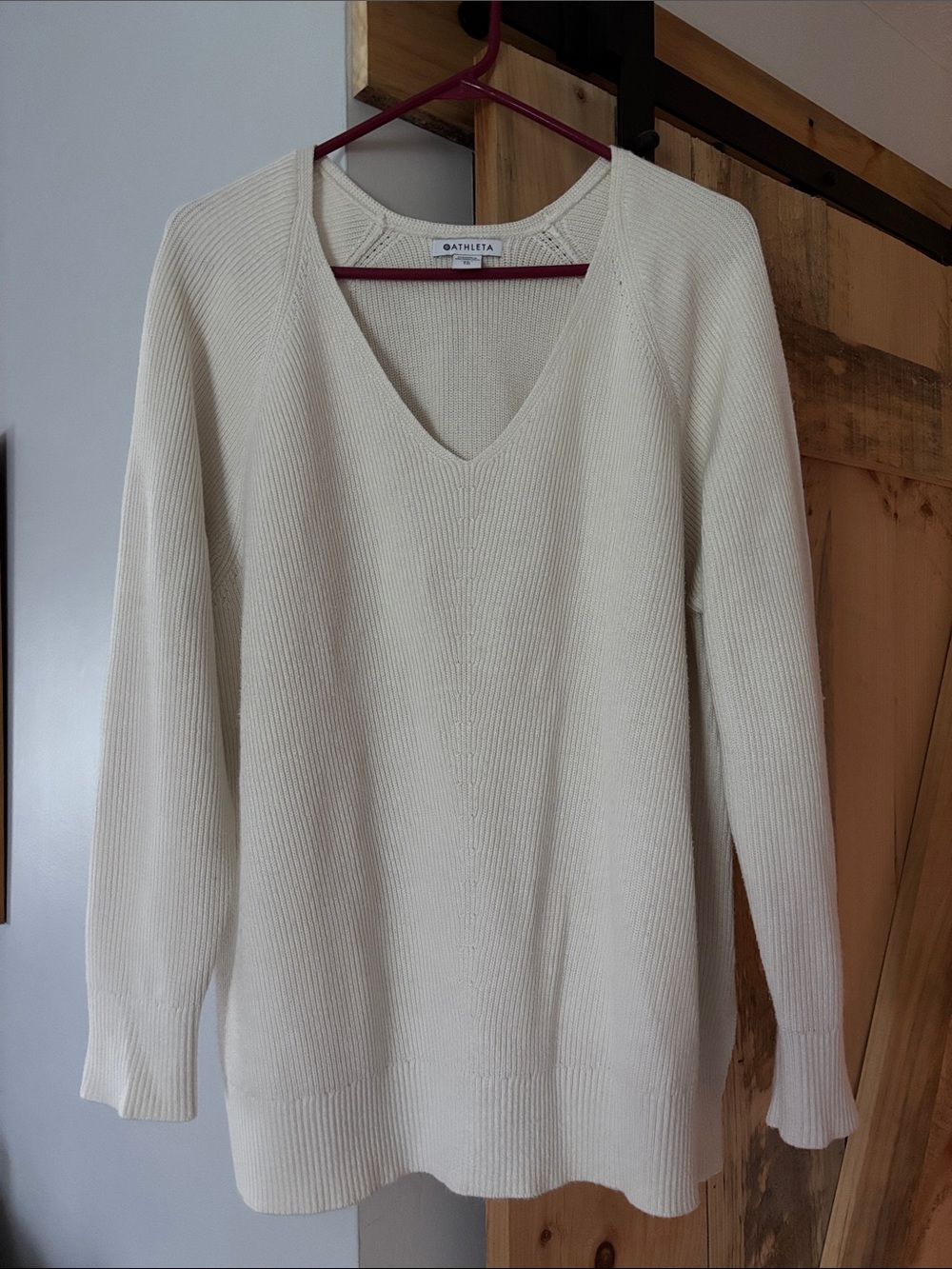 Athleta Ivory V-Neck Ribbed Sweater